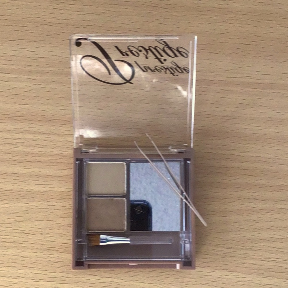Prestige brow kit